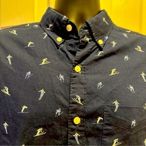 American Eagle Outfitters Button Down Skiing Size Medium New w/tags Orig $39.95